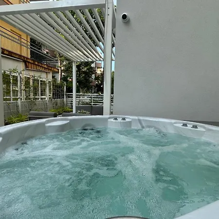 Residenza Luisiana Luxury Flexrent - Immobiliare Abissinia Apartment Riccione